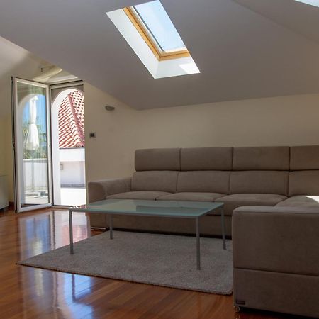 Apartmani Olga Kaštela エクステリア 写真